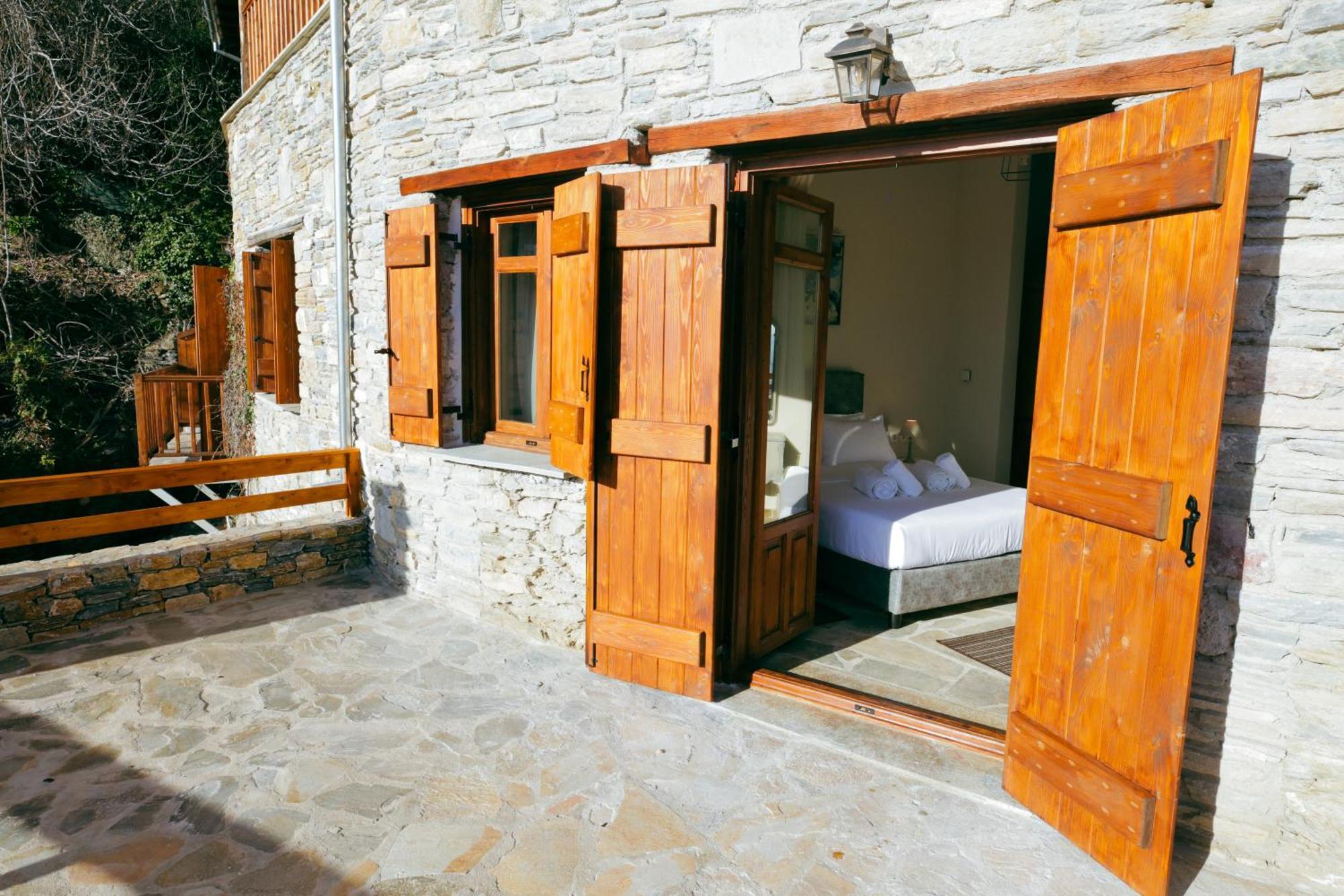 Aurora-Inn Makrinitsa Exterior photo